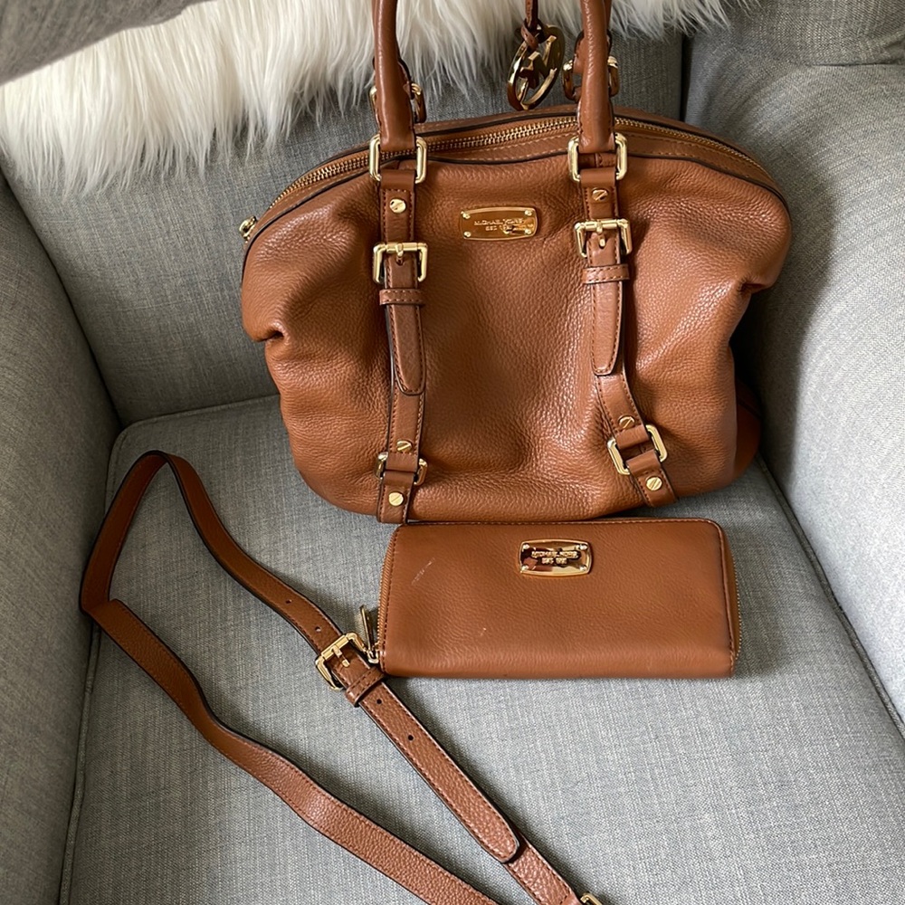 Michael Kors luggage bag with matching wallet and shoulder strap
